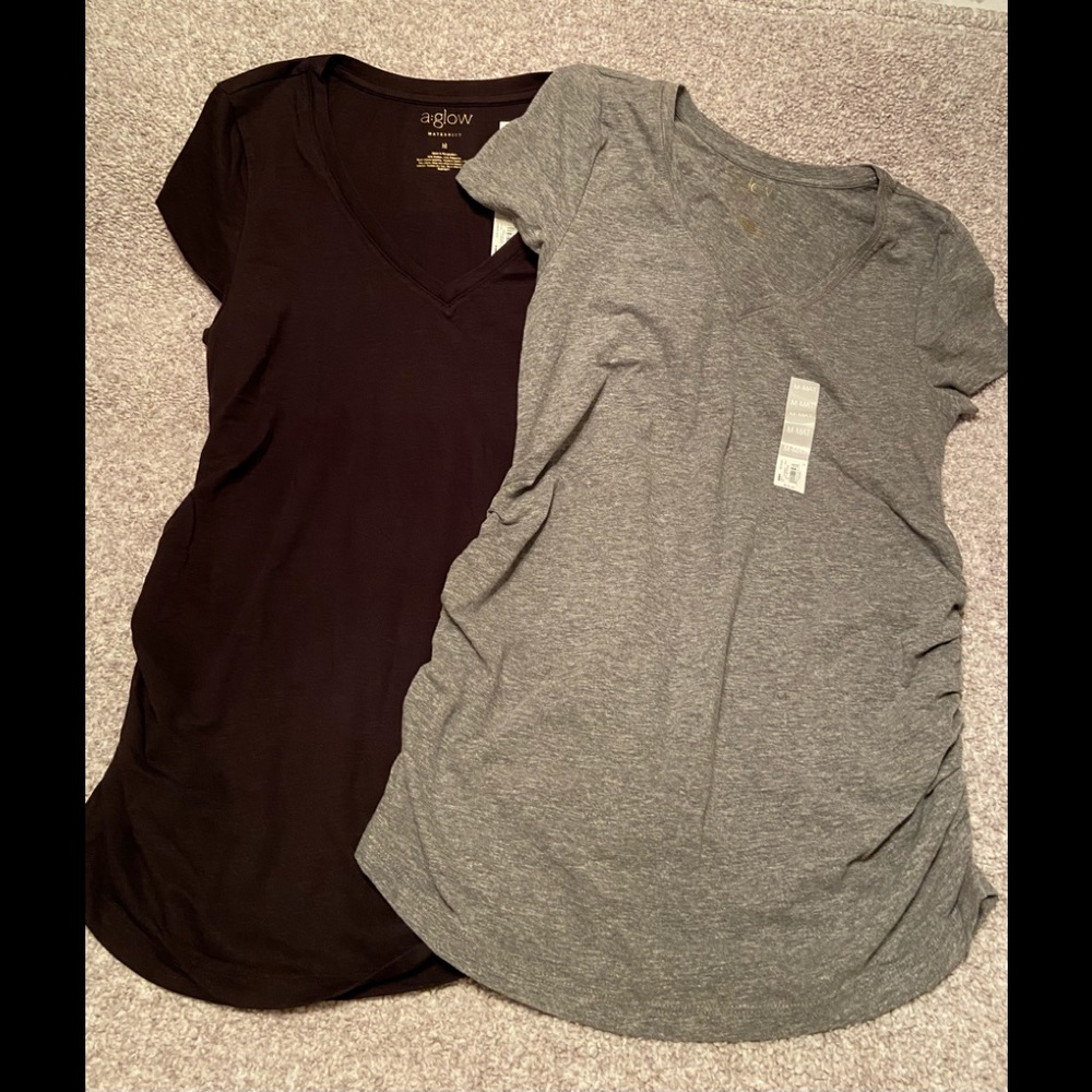 A Glow Maternity Black and Gray Ruched Short Sleeve V Neck Tee Shirt’s Size M